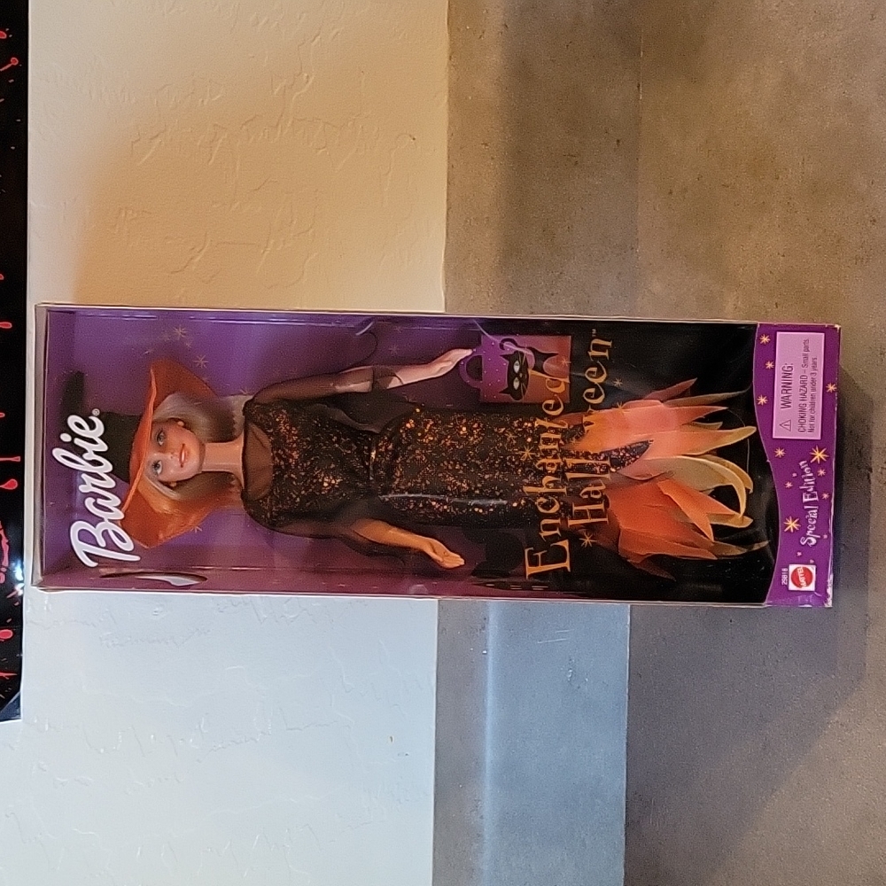 Enchanted special addition 2000 Halloween  barbie